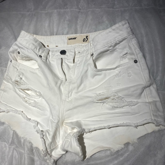 White jean shorts - Picture 2 of 4